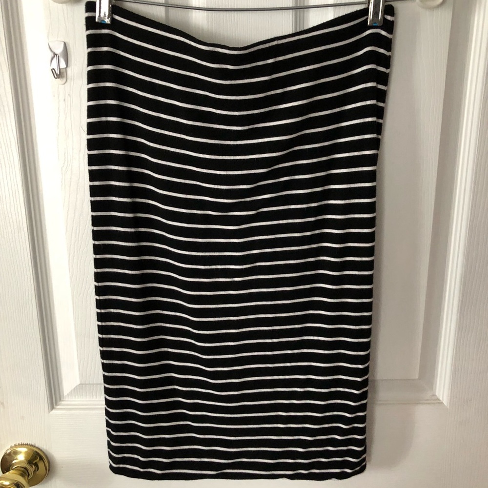 Ann Taylor LOFT: Black/White Elastic Pencil Skirt